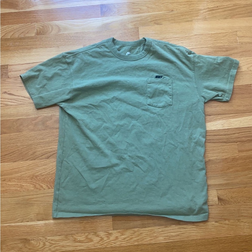 nike pocket sleeve loose fit short size L